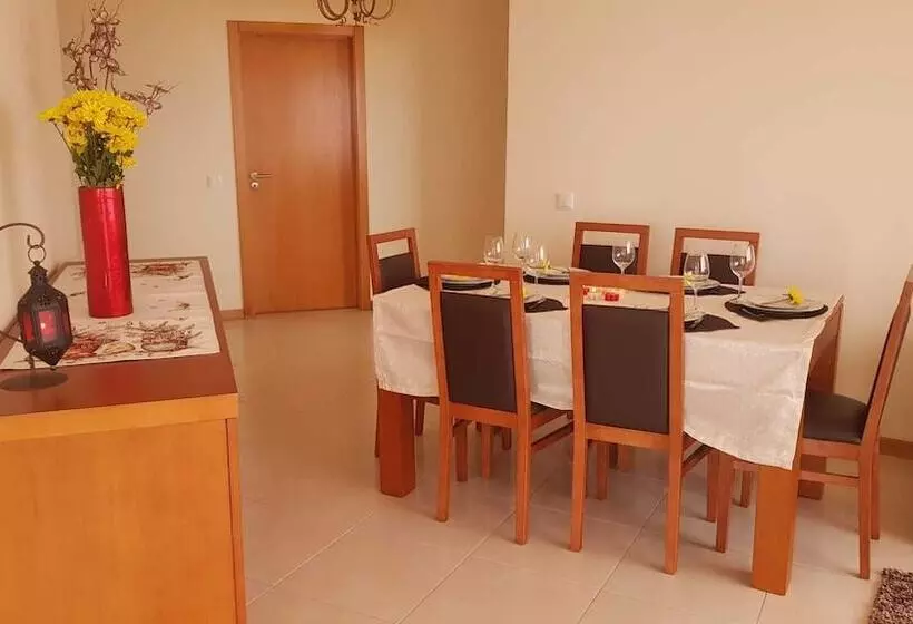 Residenssi Remarkable 3 Bed House In Machico