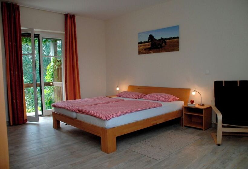 リゾートホテル Bernsteinland Hirschburg