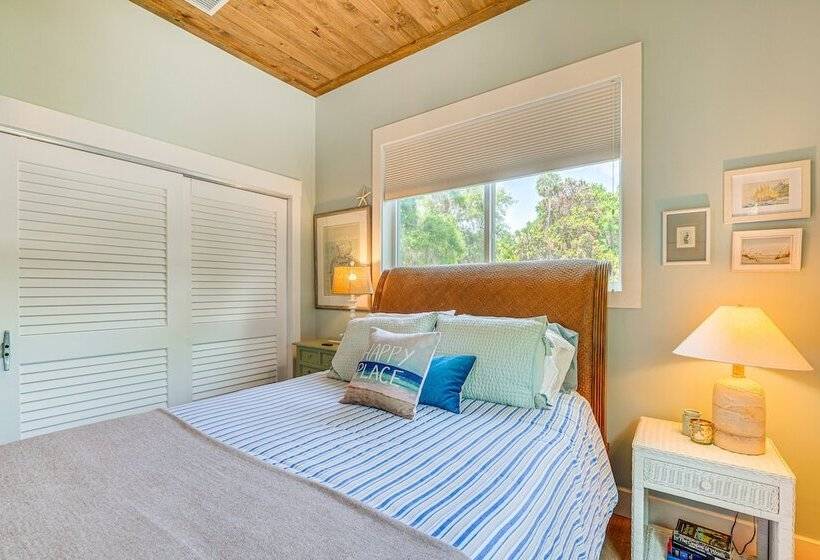 Stilt Style Cottage < 1 Mi To Downtown Yankeetown!