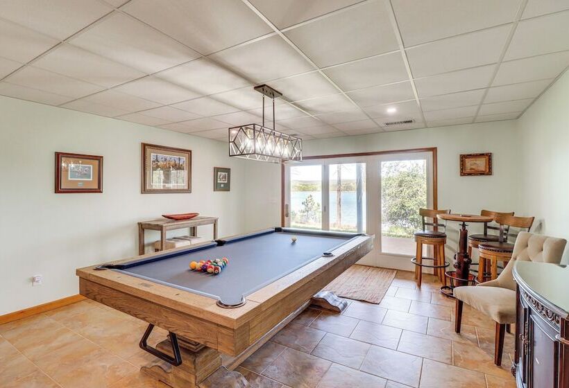 Tranquil Lakefront Greers Ferry Escape W/ Fire Pit