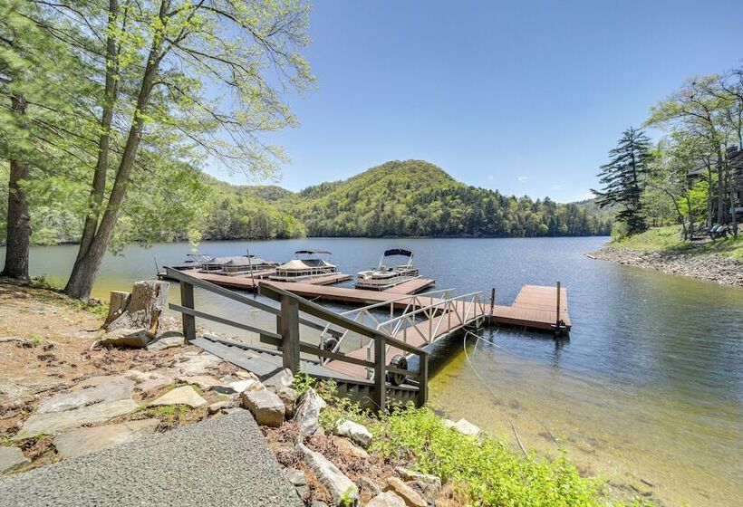 4 Mi To Lake: Tuckasegee Home W/ Community Perks