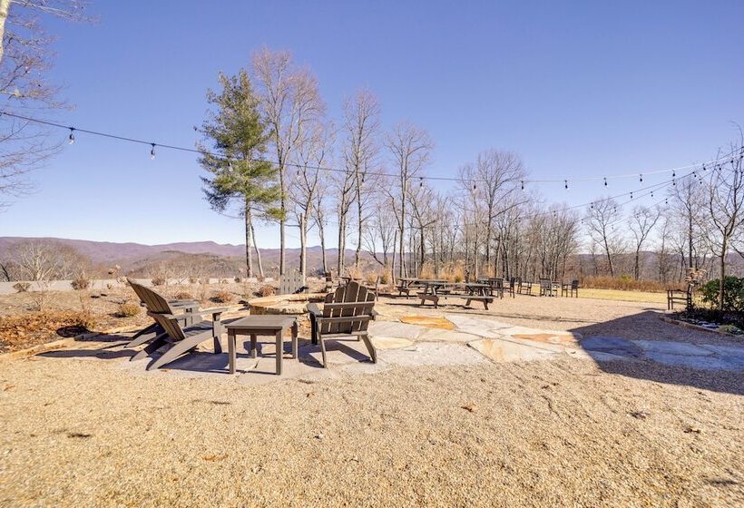 4 Mi To Lake: Tuckasegee Home W/ Community Perks
