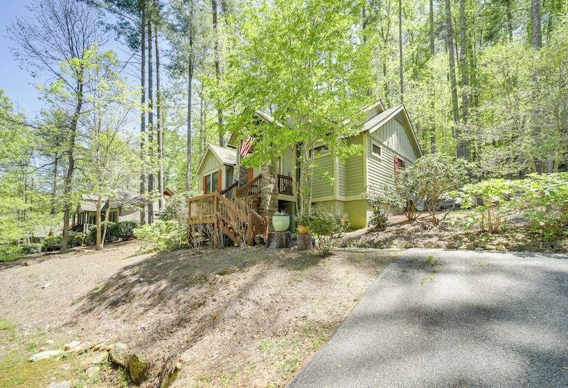 4 Mi To Lake: Tuckasegee Home W/ Community Perks