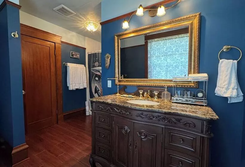 Aamiaismajoitus (B&B) Hubble House Inn