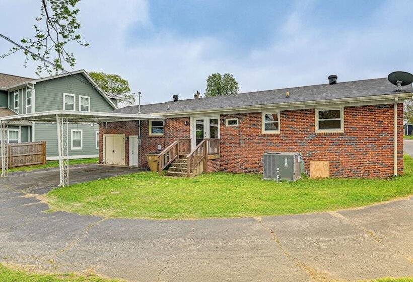 Family Friendly Home < 5 Mi To Downtown Nashville