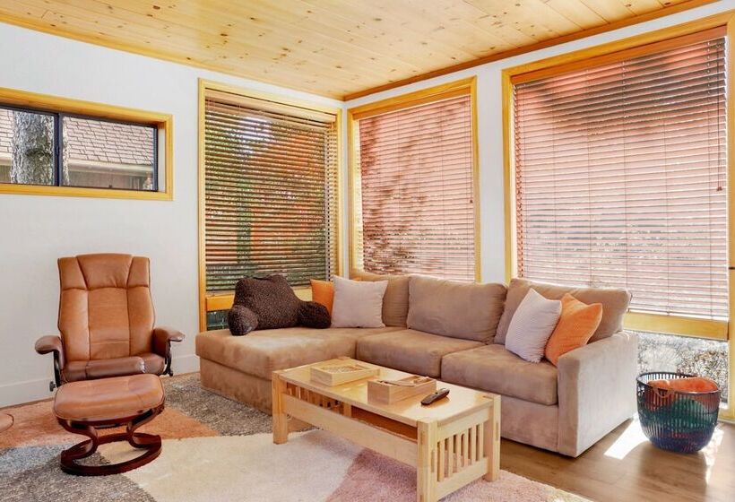 Gold Mountain Hideaway! #2350