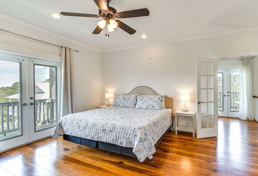 Gulf Shores Beach House W/ Deck: Walk To Shore!