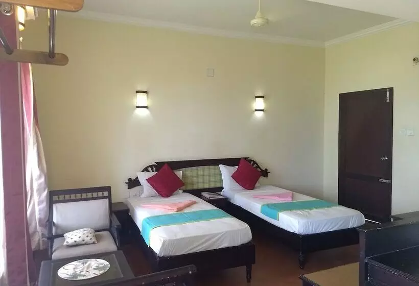 ホテル Blooming Bay - Clifftop Beach Resort