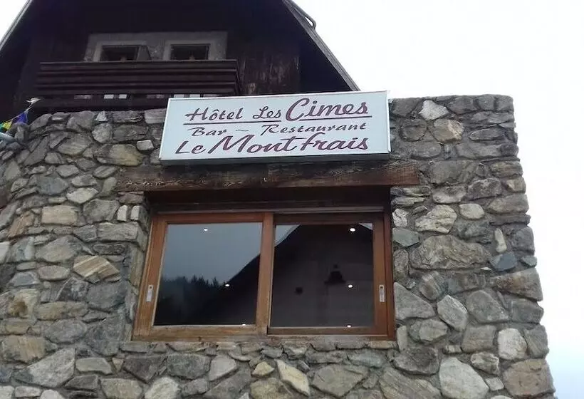 Hotelli Hôtel Les Cimes