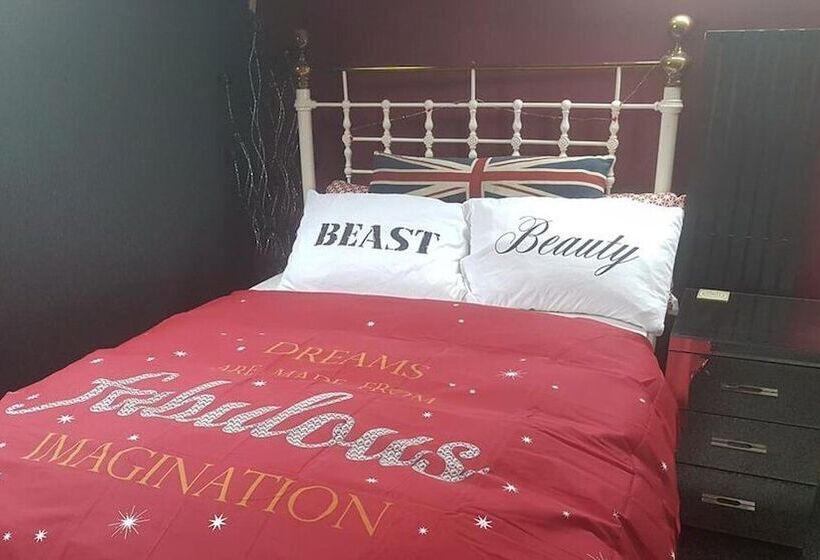 호텔 John Wayne Lodge