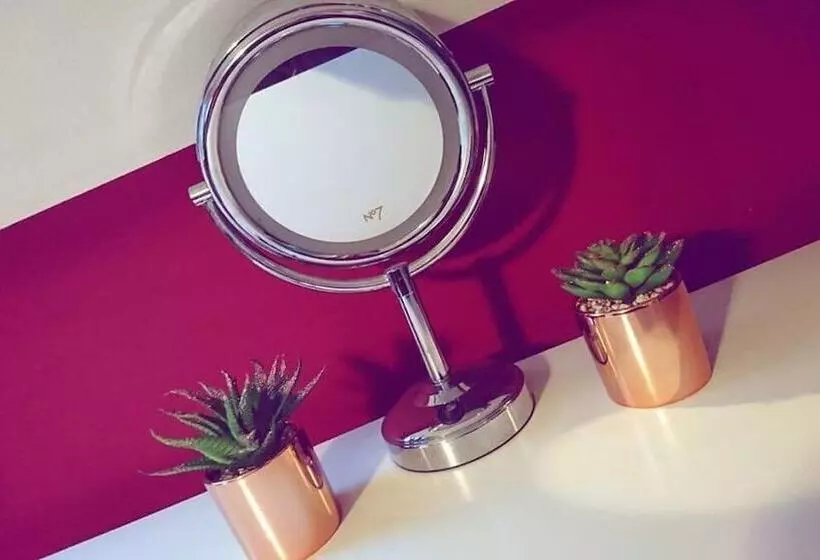 Hotelli John Wayne Lodge