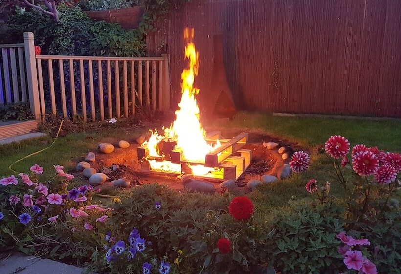 호텔 John Wayne Lodge