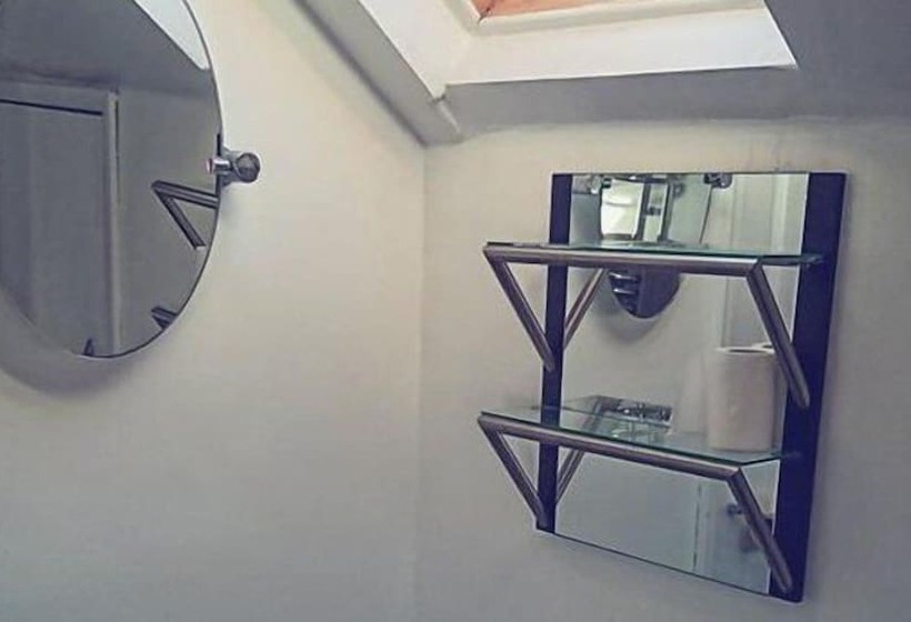 호텔 John Wayne Lodge