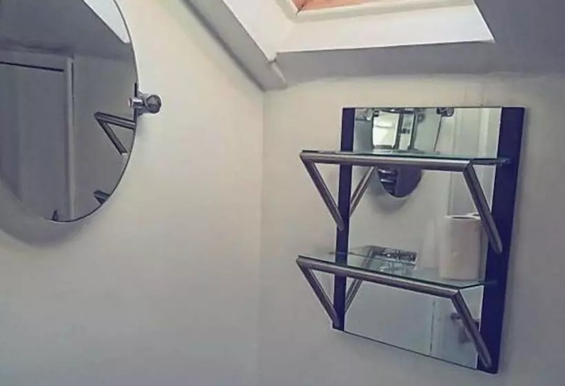 Hotelli John Wayne Lodge