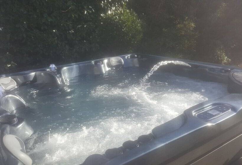 호텔 John Wayne Lodge