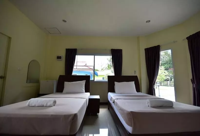 Hotelli Petch Jed Sao Noi Resort