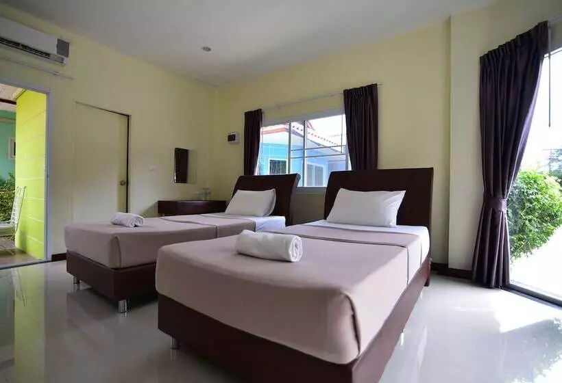 Hotelli Petch Jed Sao Noi Resort
