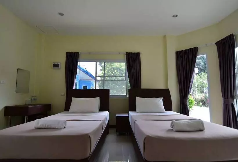 Hotelli Petch Jed Sao Noi Resort