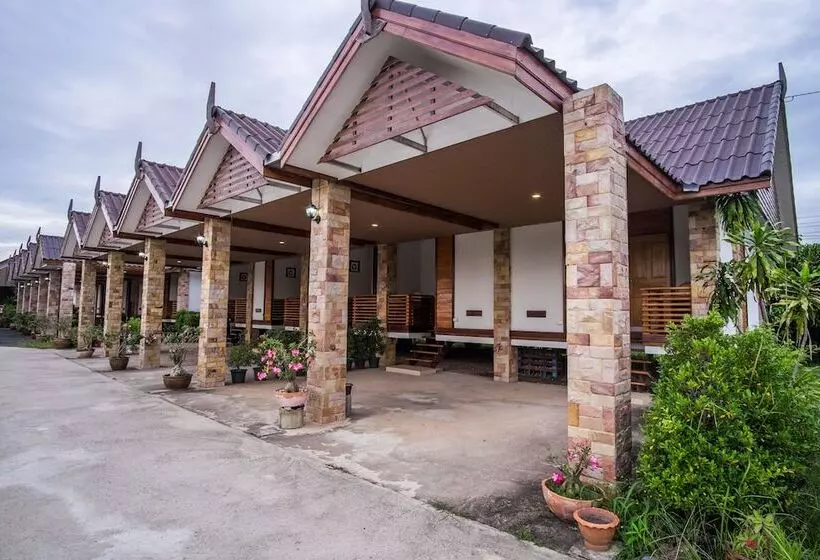 Hotelli Ruentara Resort & Villa