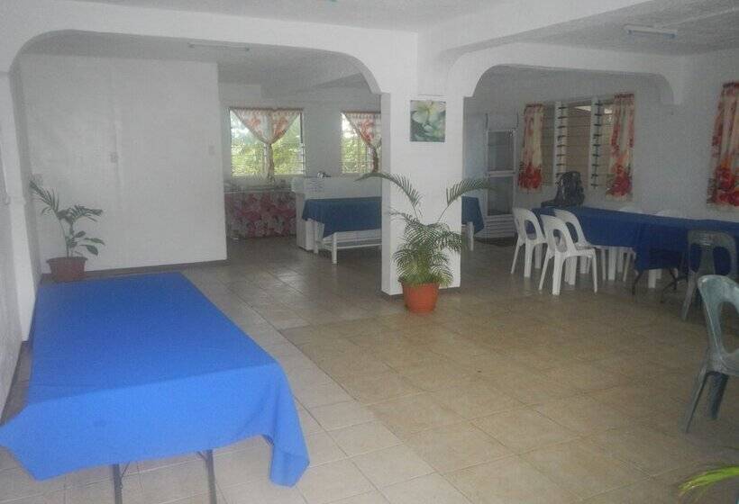 هتل Samoa Sport Lodge