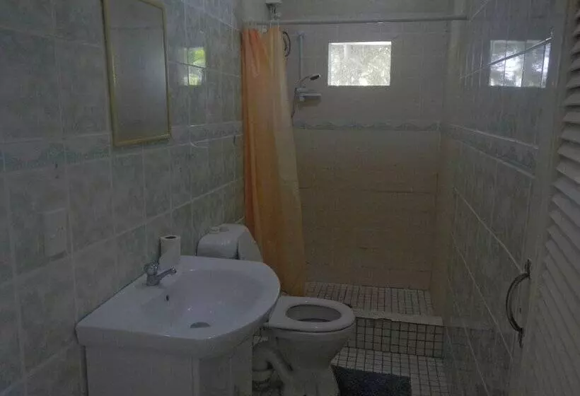 هتل Samoa Sport Lodge