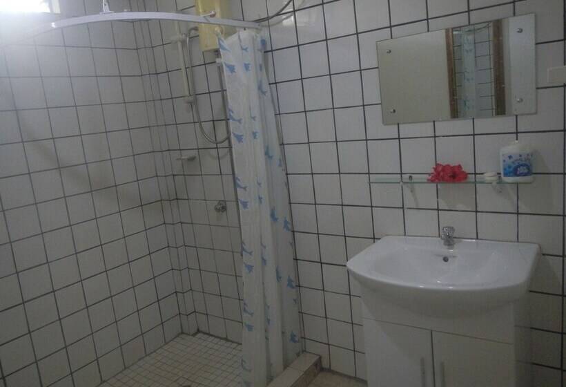 هتل Samoa Sport Lodge