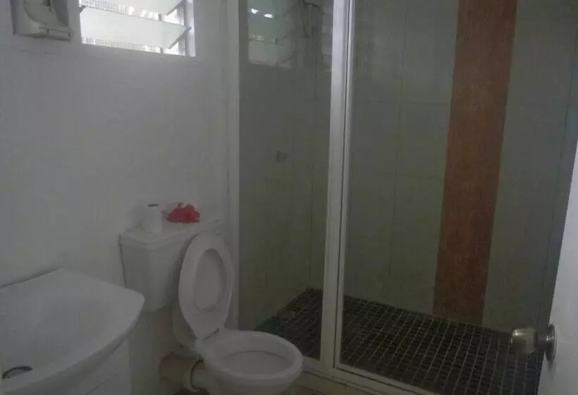 هتل Samoa Sport Lodge