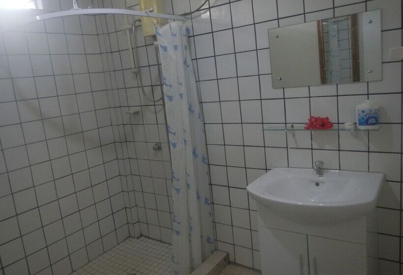 هتل Samoa Sport Lodge