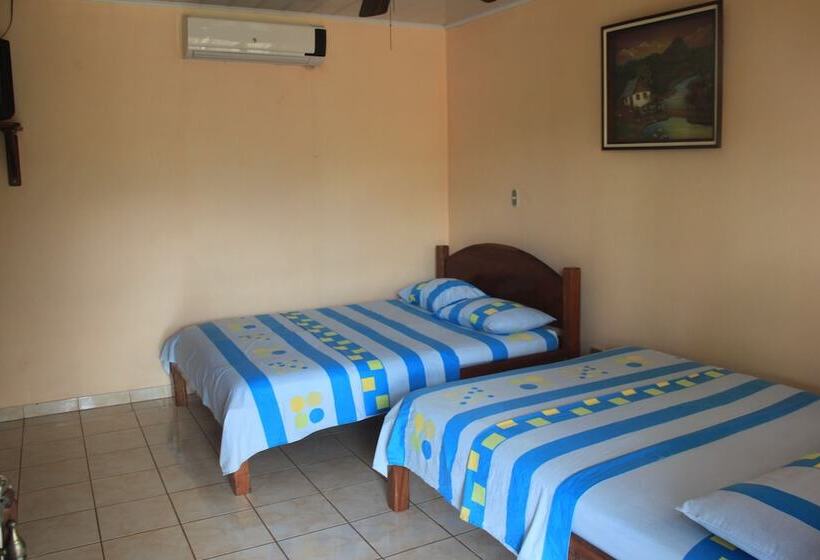 ホテル Sueños Del Volcan