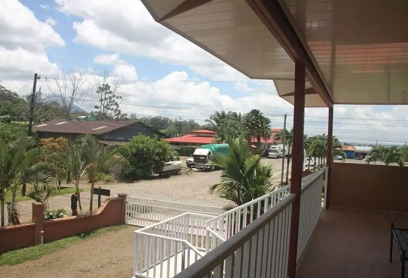 Hotelli Sueños Del Volcan