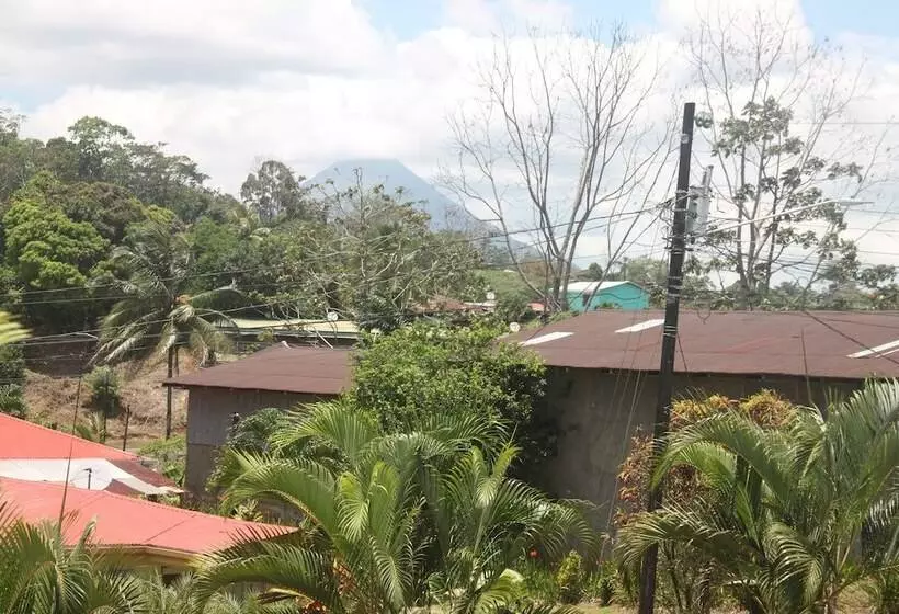 Hotelli Sueños Del Volcan