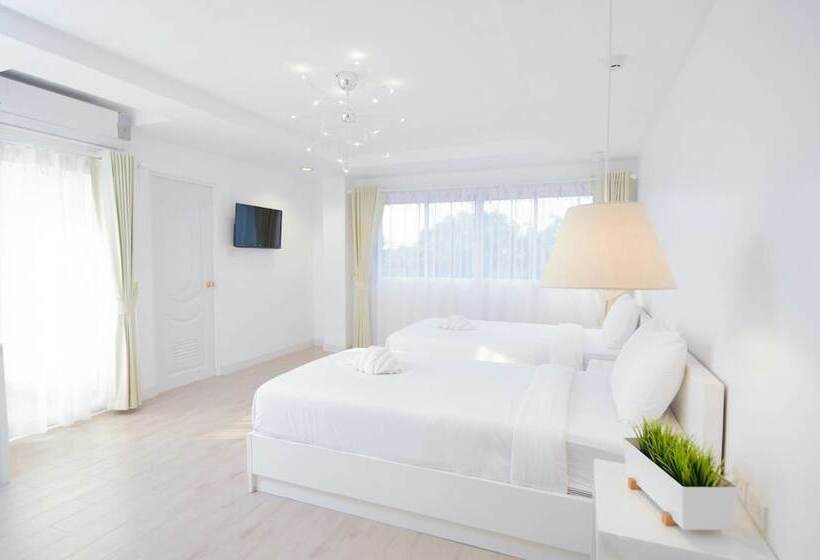 בית מלון כפרי White Day