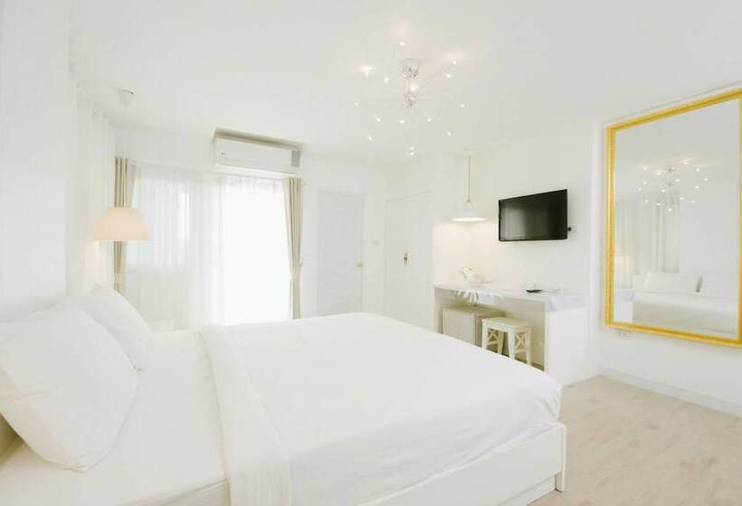 בית מלון כפרי White Day