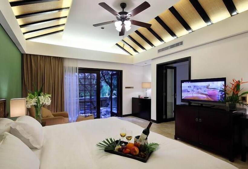 Litchi Garden Rainforest Hot Spring Resort