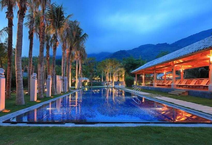 Litchi Garden Rainforest Hot Spring Resort