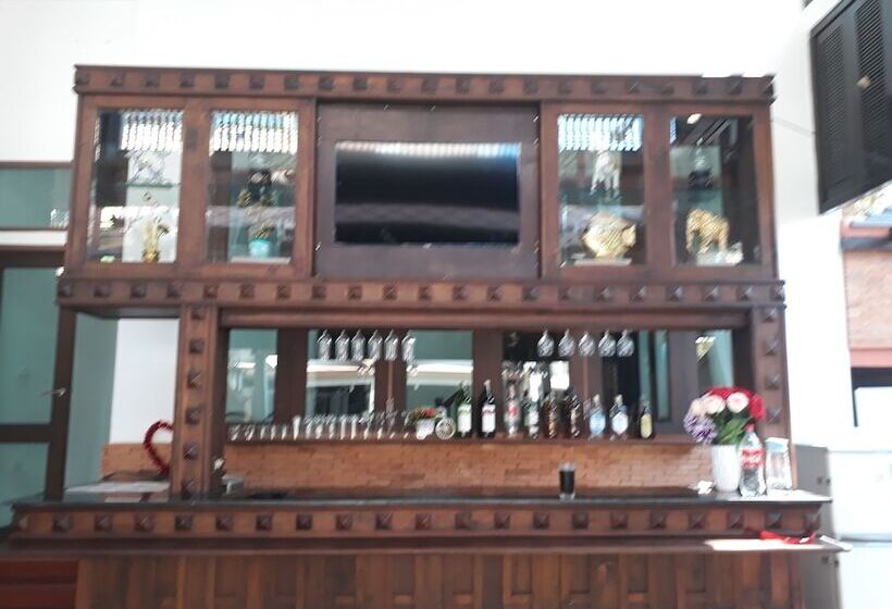 پانسیون Encore Beachside