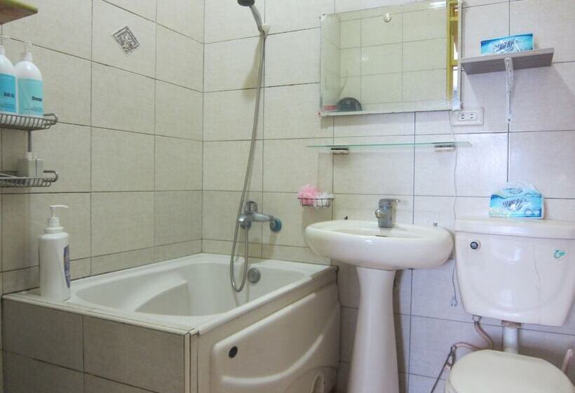 پانسیون Halfway B&b