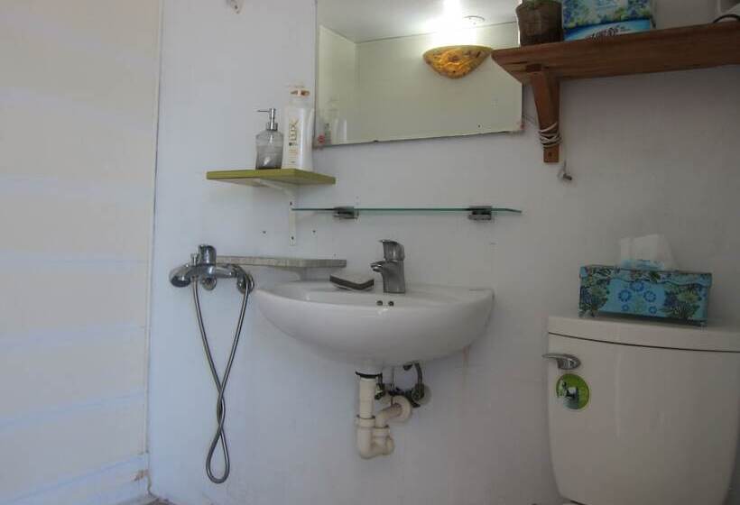 پانسیون Halfway B&b