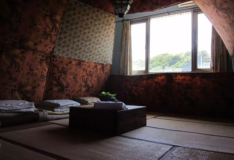 پانسیون Halfway B&b