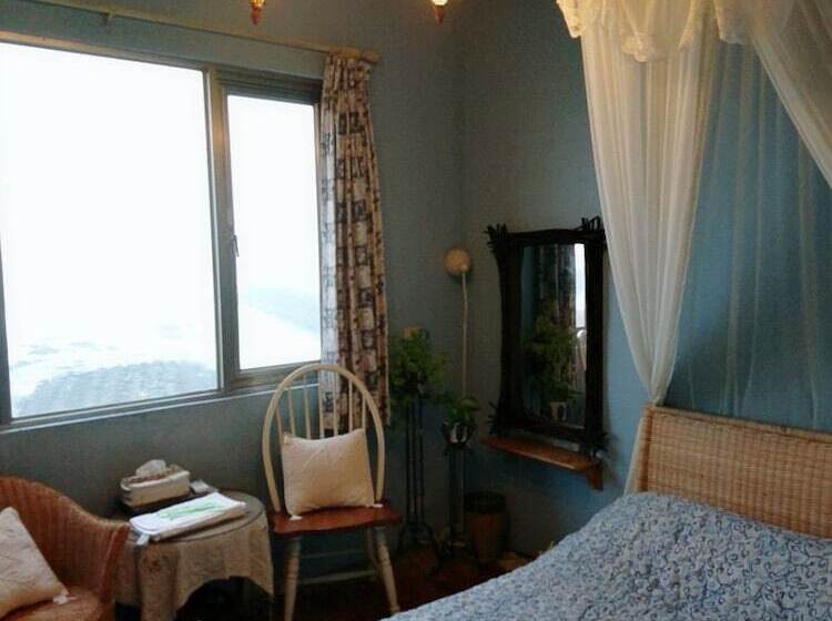 پانسیون Halfway B&b