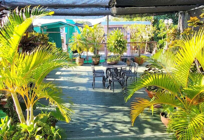 پانسیون Hostal Green House