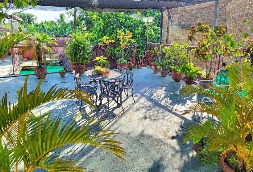 پانسیون Hostal Green House