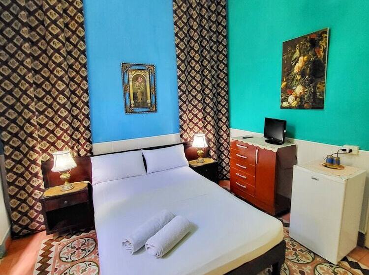 پانسیون Hostal Green House