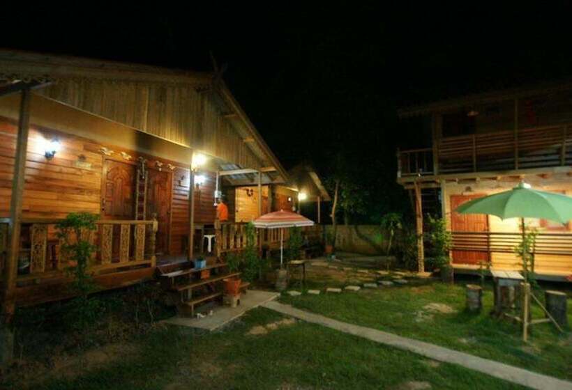 펜션 Hou Hug Chiangkhan 1