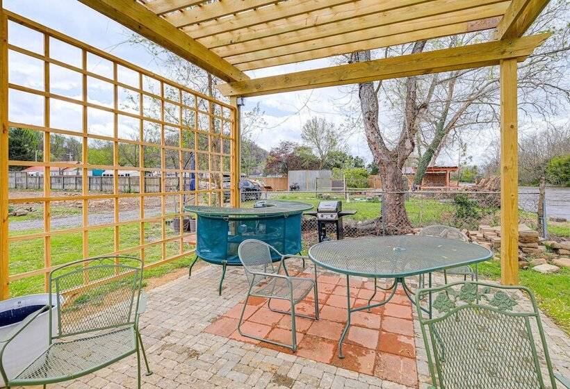 Riverfront Tennessee Retreat W/ Patio & Boat Ramp!