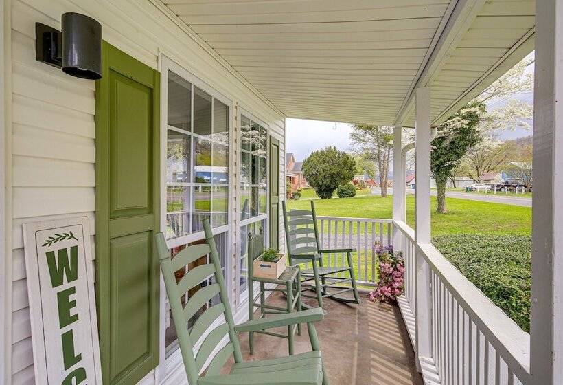 Riverfront Tennessee Retreat W/ Patio & Boat Ramp!