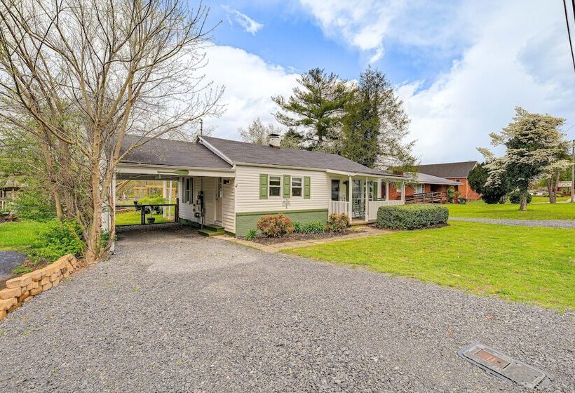 Riverfront Tennessee Retreat W/ Patio & Boat Ramp!