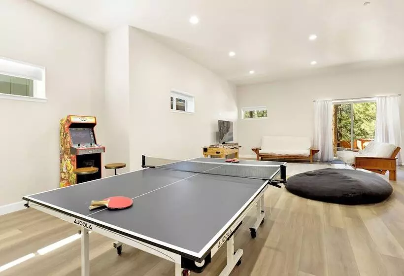 The Pines Retreat #2336