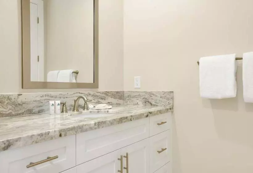 The Pines Retreat #2336