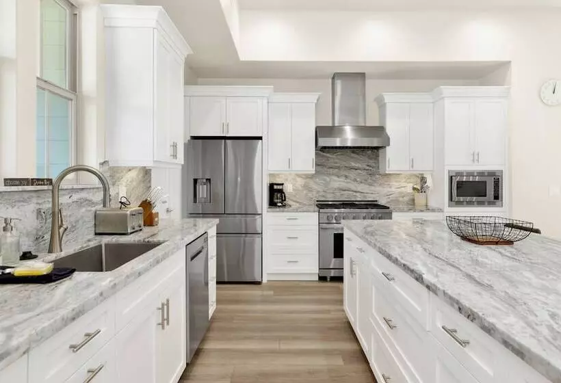 The Pines Retreat #2336